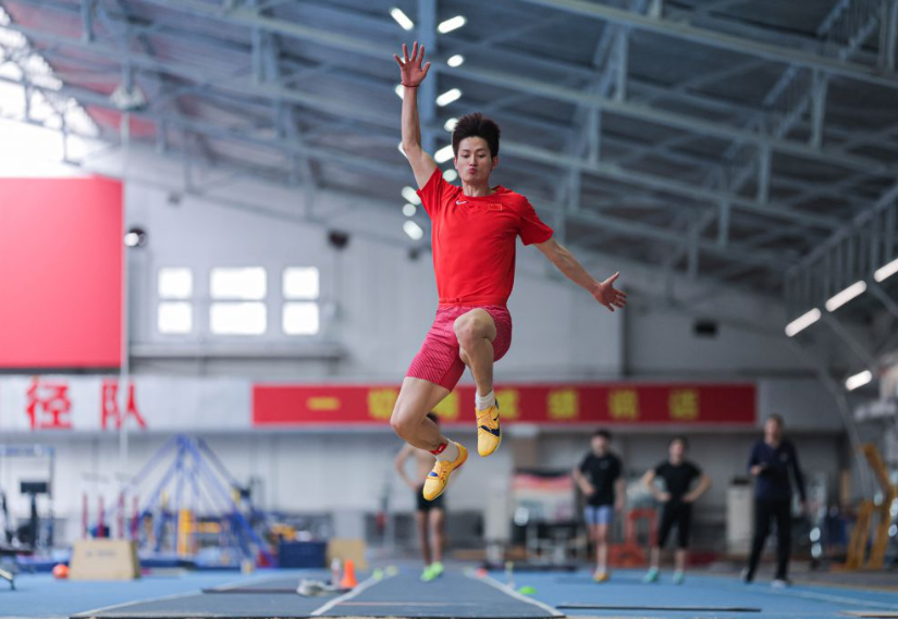 与好友一起分享九游娱乐棋盘乐趣